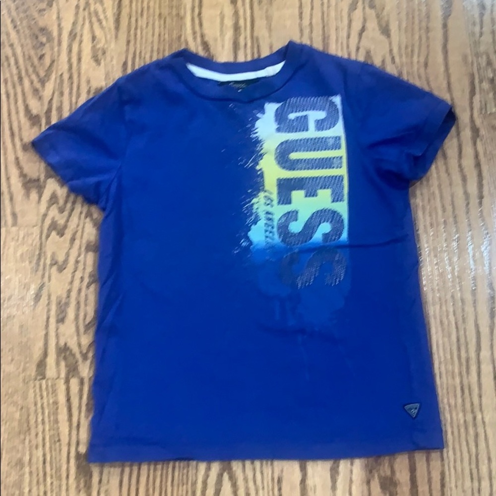 Guess t shirt size 5/6 good condition